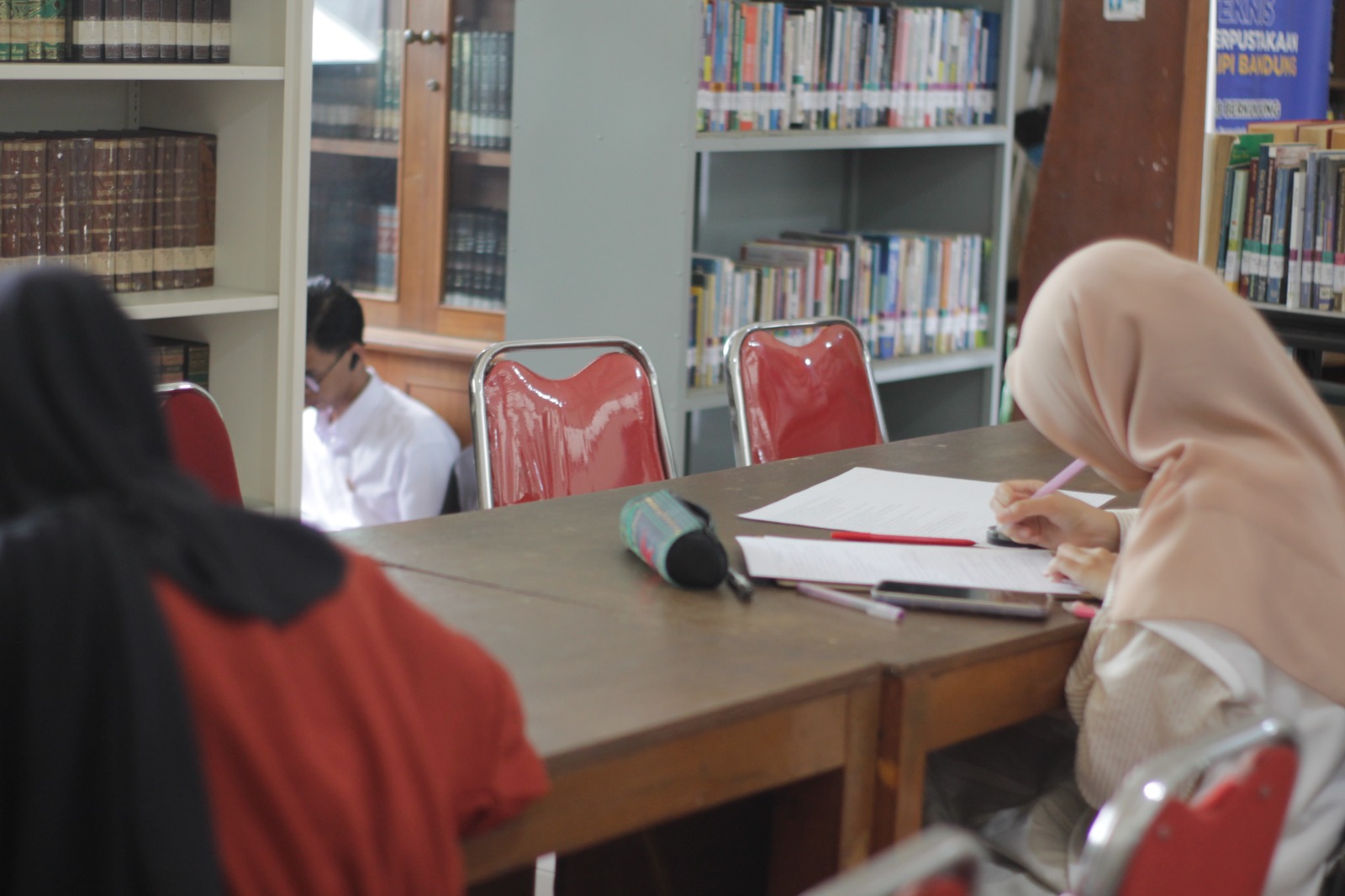 RUANG BACA PERPUSTAKAAN